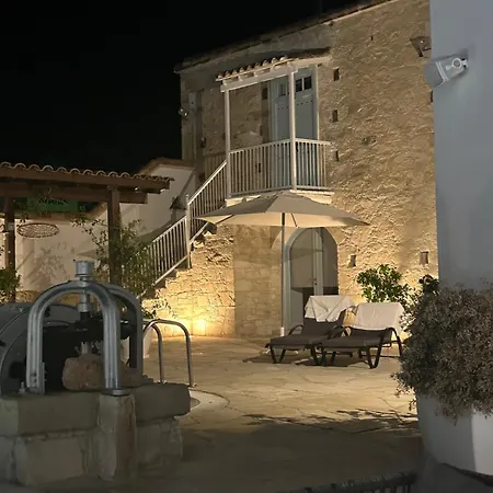 Apartment Little Stone House *